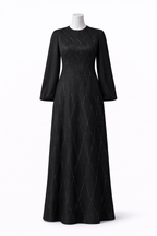 Elegant black dress, easy and comfortable