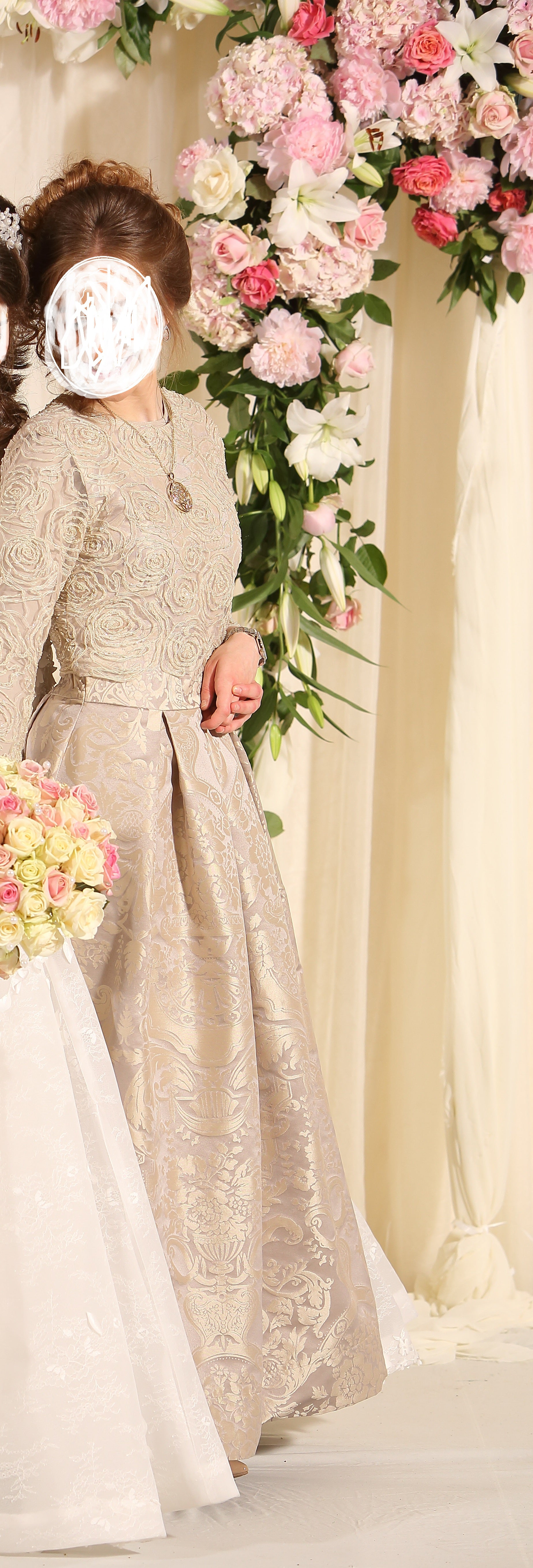 Gown 1032