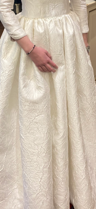 Gown, matching veil and matching badek tichel