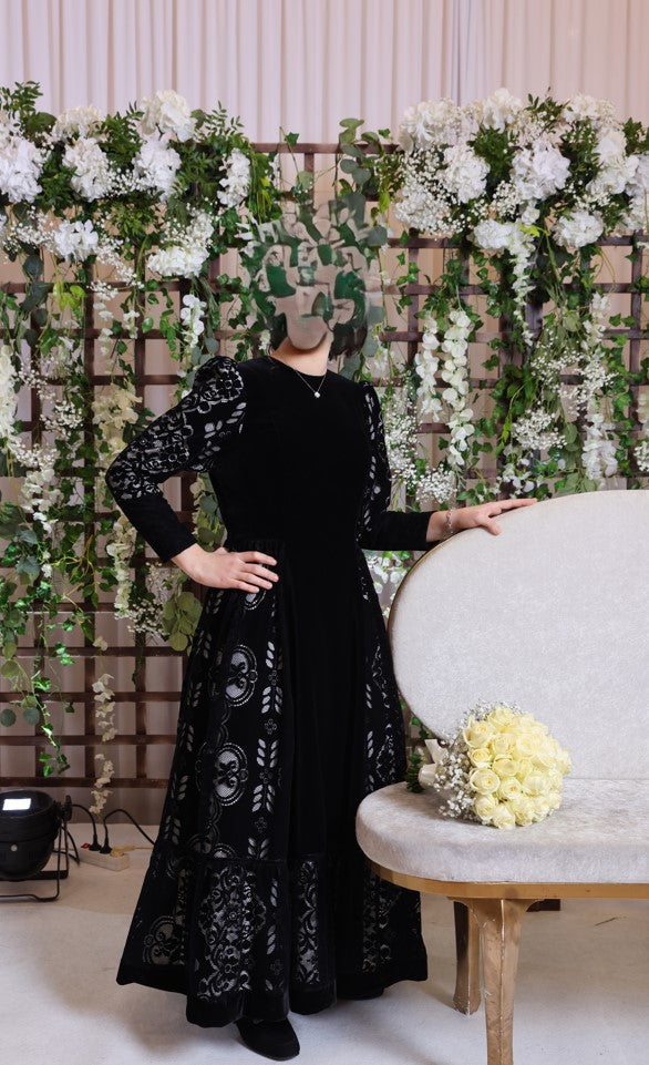 Gown 1104 1105